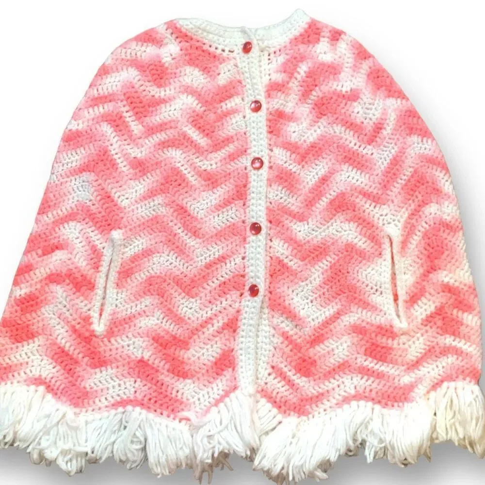 Vintage Hand Knit Chunky Poncho Cape‎ White Light Pastel Pink Zig Zag Stripe